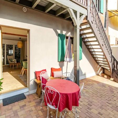 Charming Gite In Dambach La Ville With Terrace Exterior photo